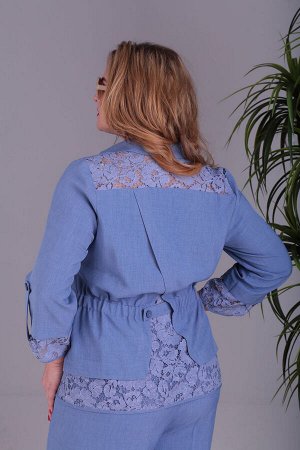Блуза Блуза SandyNA 13703 джинс 
Состав ткани: ПЭ-25%; Спандекс-5%; Лён-70%; 
Рост: 170 см.

Блуза полуприлегающего силуэта, застегивающийся на петли и пуговицы спереди.  Горловина обрботана втачным 
