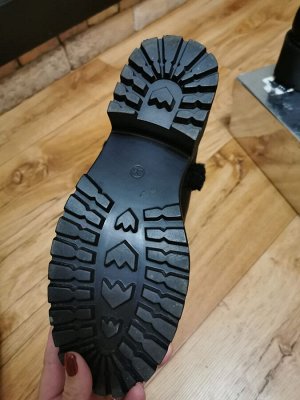 Зимние ботинки