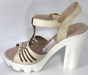Босоножки Страна производитель: Турция
Размер женской обуви: 36, 37, 38, 39, 40
натуральная кожа
в размер
каблук 12 см
платформа 3, 5 см