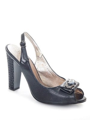 Босоножки Страна производитель: Китай
Размер женской обуви x: 35
Полнота обуви: Тип «F» или «Fx»
Цвет: Черный
Размер женской обуви: 35, 36, 37, 38, 39, 40
натуральная кожа
стелька - натуральная кожа
к