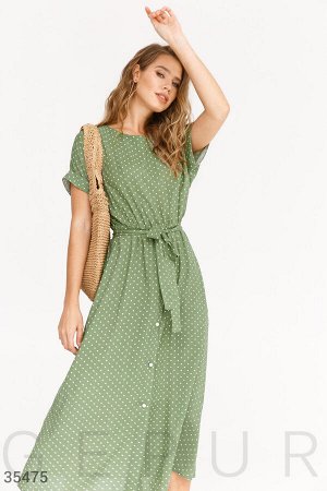 Зеленое платье в констрастный горошек