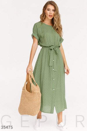 Зеленое платье в констрастный горошек