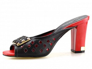 Шлепки Страна производитель: Китай
Вид обуви: Шлепанцы
Размер женской обуви x: 36
Полнота обуви: Тип «F» или «Fx»
Материал верха: Натуральная кожа
Материал подкладки: Натуральная кожа
Стиль: Молодежны
