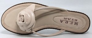 Шлепки Страна производитель: Китай
Полнота обуви: Тип «F» или «Fx»
Вид обуви: Шлепанцы
Материал верха: Натуральная кожа
Стиль: Городской
Цвет: Бежевый
Каблук/Подошва: Плоская подошва
Форма мыска/носка