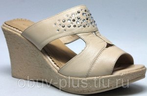 Шлепки Страна производитель: Китай
Вид обуви: Мюли
Полнота обуви: Тип «F» или «Fx»
Материал верха: Натуральная кожа
Материал подкладки: Натуральная кожа
Каблук/Подошва: Танкетка
Фасон каблука: Танкетк