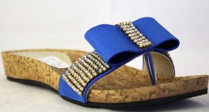 Шлепки Страна производитель: Турция
Размер женской обуви x: 37
Полнота обуви: Тип «F» или «Fx»
Вид обуви: Шлепанцы
Материал подкладки: Без подкладки
Стиль: Городской
Цвет: Синий
Форма мыска/носка: Зак