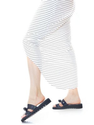 Шлепки Страна производитель: Китай
Размер женской обуви x: 36
Полнота обуви: Тип «F» или «Fx»
Вид обуви: Шлепанцы
Материал верха: Лаковая кожа натуральная
Материал подкладки: Натуральная кожа
Стиль: Г