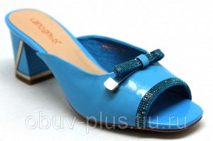 Шлепки Страна производитель: Китай
Вид обуви: Мюли
Полнота обуви: Тип «F» или «Fx»
Материал верха: Лаковая кожа натуральная
Материал подкладки: Натуральная кожа
Стиль: Повседневный
Цвет: Голубой
Каблу
