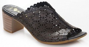 Шлепки Страна производитель: Турция
Полнота обуви: Тип «F» или «Fx»
Вид обуви: Шлепанцы
Материал верха: Натуральная кожа
Материал подкладки: Натуральная кожа
Стиль: Городской
Цвет: Черный
Каблук/Подош