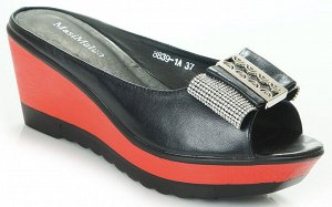 Шлепки Страна производитель: Китай
Размер женской обуви x: 36
Полнота обуви: Тип «F» или «Fx»
Вид обуви: Шлепанцы
Материал верха: Натуральная кожа
Материал подкладки: Натуральная кожа
Стиль: Повседнев