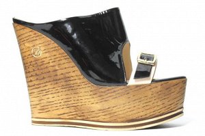 Шлепки Страна производитель: Турция
Размер женской обуви x: 36
Полнота обуви: Тип «F» или «Fx»
Материал верха: Лаковая кожа натуральная
Материал подкладки: Натуральная кожа
Стиль: Городской
Каблук/Под