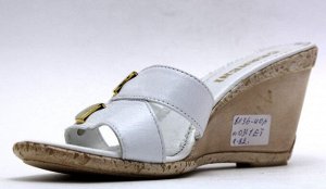 Шлепки Страна производитель: Турция
Вид обуви: Мюли
Полнота обуви: Тип «F» или «Fx»
Материал верха: Натуральная кожа
Материал подкладки: Натуральная кожа
Стиль: Городской
Форма мыска/носка: Закругленн