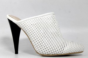 Шлепки Страна производитель: Китай
Вид обуви: Сабо
Полнота обуви: Тип «F» или «Fx»
Материал верха: Натуральная кожа
Материал подкладки: Натуральная кожа
Цвет: Белый
Высота каблука (см): 10
Форма мыска