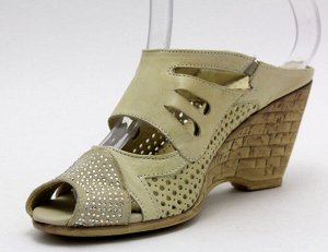 Шлепки Страна производитель: Турция
Вид обуви: Сабо
Размер женской обуви x: 36
Полнота обуви: Тип «F» или «Fx»
Материал верха: Натуральная кожа
Материал подкладки: Натуральная кожа
Каблук/Подошва: Тан
