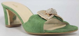 Шлепки Страна производитель: Турция
Размер женской обуви x: 37
Полнота обуви: Тип «F» или «Fx»
Вид обуви: Шлепанцы
Материал верха: Замша
Материал подкладки: Натуральная кожа
Стиль: Городской
Цвет: Зел