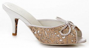 Шлепки Страна производитель: Китай
Размер женской обуви x: 35
Полнота обуви: Тип «F» или «Fx»
Вид обуви: Шлепанцы
Материал верха: Натуральная кожа
Материал подкладки: Натуральная кожа
Стиль: Городской