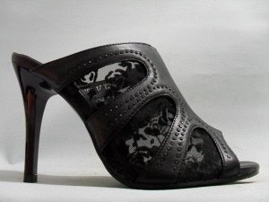 Шлепки Вид обуви: Сабо/Клоги
Размер женской обуви x: 36
Полнота обуви: Тип «F» или «Fx»
Материал верха: Натуральная кожа
Материал подкладки: Натуральная кожа
Стиль: Городской
Цвет: Черный
Каблук/Подош