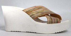 Шлепки Страна производитель: Турция
Вид обуви: Сабо
Полнота обуви: Тип «F» или «Fx»
Материал верха: Натуральная кожа
Материал подкладки: Натуральная кожа
Стиль: Повседневный
Каблук/Подошва: Танкетка
В