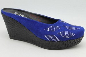 Шлепки Страна производитель: Турция
Размер женской обуви x: 36
Полнота обуви: Тип «F» или «Fx»
Материал верха: Замша
Материал подкладки: Натуральная кожа
Стиль: Городской
Каблук/Подошва: Танкетка
Высо