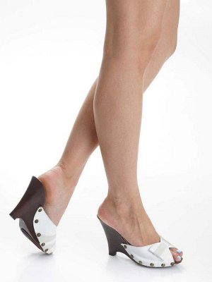 Шлепки Страна производитель: Турция
Вид обуви: Сабо/Клоги
Размер женской обуви x: 36
Полнота обуви: Тип «F» или «Fx»
Материал верха: Натуральная кожа
Материал подкладки: Натуральная кожа
Каблук/Подошв
