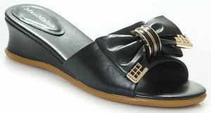 Шлепки Страна производитель: Китай
Полнота обуви: Тип «F» или «Fx»
Материал верха: Натуральная кожа
Цвет: Черный
Материал подкладки: Натуральная кожа
Стиль: Повседневный
Форма мыска/носка: Закругленны