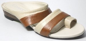 Шлепки Страна производитель: Турция
Полнота обуви: Тип «F» или «Fx»
Вид обуви: Шлепанцы
Материал верха: Натуральная кожа
Материал подкладки: Натуральная кожа
Стиль: Повседневный
Форма мыска/носка: Зак
