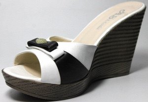 Шлепки Страна производитель: Турция
Вид обуви: Сабо
Полнота обуви: Тип «F» или «Fx»
Материал верха: Натуральная кожа
Материал подкладки: Натуральная кожа
Стиль: Повседневный
Цвет: Черный + белый
Каблу