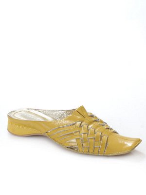 Шлепки Страна производитель: Китай
Размер женской обуви x: 35
Полнота обуви: Тип «F» или «Fx»
Вид обуви: Шлепанцы
Материал верха: Натуральная кожа
Материал подкладки: Натуральная кожа
Стиль: Повседнев