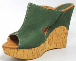 Шлепки Страна производитель: Турция
Вид обуви: Шлепанцы
Размер женской обуви x: 36
Полнота обуви: Тип «F» или «Fx»
Материал верха: Нубук
Материал подкладки: Натуральная кожа
Стиль: Молодежный
Цвет: Зе