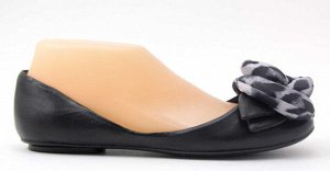 Балетки Страна производитель: Китай
Сезон: Лето
Тип носка: Закрытый
Цвет: Черный
Размер женской обуви x: 35 \
Полнота обуви: Тип «F» или «Fx» \
Каблук/Подошва: Плоская подошва
Стиль: Повседневный
Мате