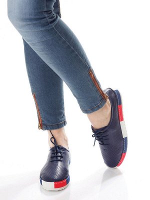 Туфли Страна производитель: Турция
Размер женской обуви x: 36
Полнота обуви: Тип «F» или «Fx»
Сезон: Лето
Тип носка: Закрытый
Форма мыска/носка: Закругленный
Высота платформы: 2.5 см
Материал верха: Н