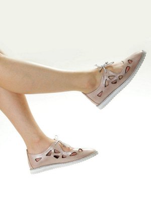 Туфли Страна производитель: Турция
Размер женской обуви x: 36
Полнота обуви: Тип «F» или «Fx»
Сезон: Лето
Тип носка: Закрытый
Форма мыска/носка: Заостренный
Материал верха: Натуральная кожа
Материал п