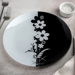 Тарелка плоская «Ромашки», d=26 см, цвет белый/чёрный