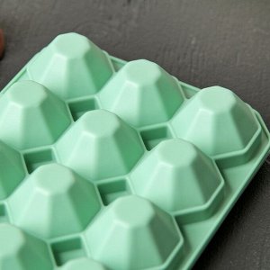 Форма для льда и шоколада с крышкой «Алмаз», 15 ячеек, 20-12,7-3,5 см, цвет МИКС
