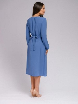 Платье голубое длины миди с пышными рукавами