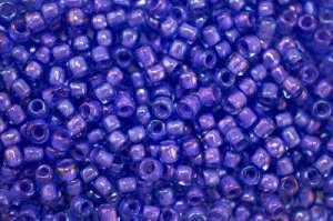 Бисер японский TOHO круглый 6/0 #0934 светлый сапфир/фиолетовый, окрашенный изнутри, 10 грамм