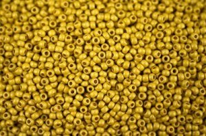 Бисер японский TOHO круглый 11/0 #PF0590F желтое золото, матовый Permanent Finish гальванизированный, 10 грамм
