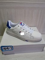 Кроссовки
