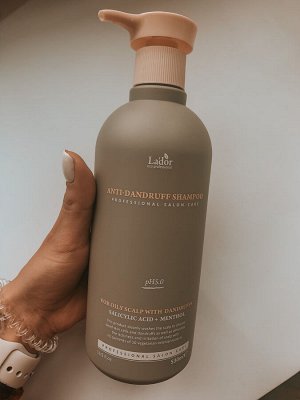 Шампунь против перхоти Слабокислотный Lador Anti-Dandruff Shampoo, 530мл