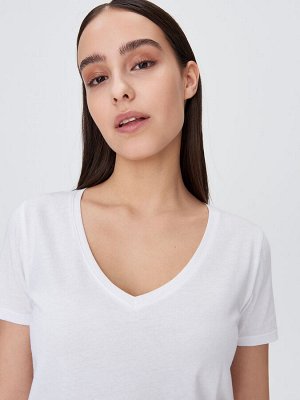 Basic V neck T-shirt