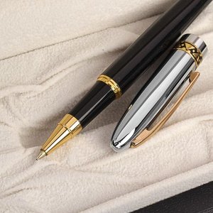 Ручка подарочная, шариковая "Грань", в кожзам футляре, корпус чёрный/серебристый