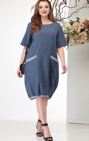 Платье Летнее платье выполнено из искусственного льна, свободного прилегания, имеет форму "боченка". Овальная горловина , накладные карманы с контрастной отделкой на сборке, чуть удлинённая по отношен
