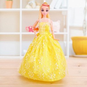 Кукла-модель шарнирная «Оля» в платье, МИКС