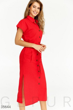Повседневное льняное платье-рубашка красного цвета