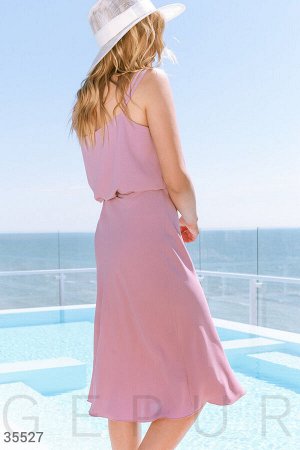 Розовая юбка из тонкой летящей ткани
