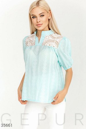 Голубая блуза в этническом стиле