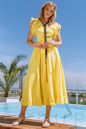 Желтое платье с открытой спинкой