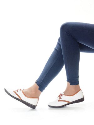 Туфли Страна производитель: Турция
Размер женской обуви x: 37
Полнота обуви: Тип «F» или «Fx»
Тип носка: Закрытый
Форма мыска/носка: Закругленный
Каблук/Подошва: Плоская подошва
Материал верха: Натура