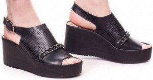 Босоножки Страна производитель: Турция
Вид обуви: Босоножки
Размер женской обуви x: 38
Полнота обуви: Тип «F» или «Fx»
Материал верха: Натуральная кожа
Материал подкладки: Натуральная кожа
Каблук/Подо