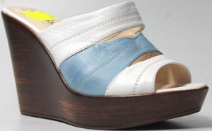 Шлепки Страна производитель: Турция
Полнота обуви: Тип «F» или «Fx»
Материал верха: Натуральная кожа
Материал подкладки: Натуральная кожа
Стиль: Городской
Каблук/Подошва: Танкетка
Высота каблука (см):